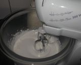Foto del paso 2 de la receta: Pastel de queso y merengue