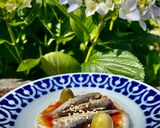 Foto del paso 3 de la receta Tosta de sardinillas con mermelada dulce de tomate y alcaparrones