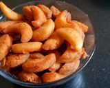 काजू शंकरपाळी (KAJU SHANKARPALI RECIPE IN MARATHI) रेसिपी स्टेप 4 फोटो 