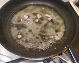 Foto del passaggio 4 della ricetta Risotto alla crema di scampi