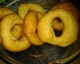 Foto langkah ke 7 dari resep Donat lembut cukup 1 telur 😂.