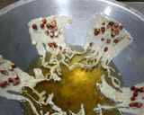 Foto langkah ke 2 dari resep Gorengan Kacang (Rempeyek) #pr_olahantepungberas.