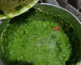 A picture of step 3 of Green Juice for Glowing Skin.