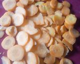 A picture of step 2 of Veggie chicken irish with boiled egg.