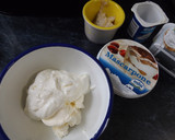 Foto del paso 1 de la receta: Fresones con crema de seda