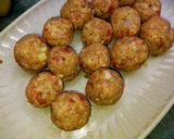 A picture of step 1 of Meat balls.