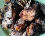 Foto langkah ke 1 dari resep Ikan Salem Balado.