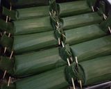 Foto langkah ke 6 dari resep Nasi Bakar Ayam Suwir Teriyaki.
