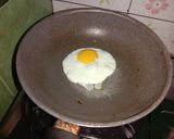 Foto langkah ke 4 dari resep Rosti with Sunny Side Up Egg.