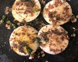 A picture of step 2 of Tawa Idli Fry.