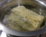 A picture of step 1 of Hakka noodles.