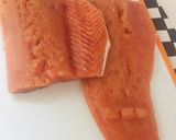 Foto del paso 1 de la receta: Salmón al horno y  berenjenas rellenas con Pechuga de pollo molido !