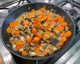 Une image de l'étape 13 de Sauté de légumes en sucré salé, aubergine et carottes aux champignons.