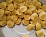 Foto langkah ke 3 dari resep Palm cheese cookies.