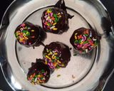 डेट्स चॉकलेट बॉल्स (Dates chocolate balls recipe in hindi) रेसिपी चरण 5 फोटो