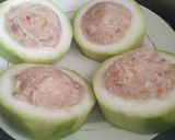 Hình bước làm 2 của món Bầu hấp chả cá sốt dầu hào