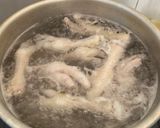 Foto langkah ke 1 dari resep Soto Ceker Bumbu Instant.