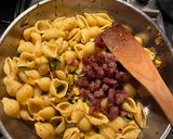 A picture of step 5 of Conchiglie con Zucchine e Sopressa.