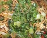 Foto langkah ke 4 dari resep Mie kuning lidi goreng simple enak.