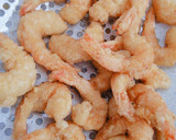 Foto langkah ke 2 dari resep Udang Crispy Saus Telur Asin.