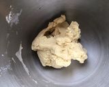 Une image de l'étape 3 de Pâte brisée à la liqueur de pêches.