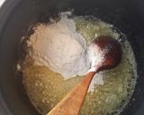 Foto del paso 4 de la receta: Huevos rellenos con bechamel de queso azul