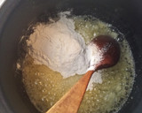 Foto del paso 4 de la receta: Huevos rellenos con bechamel de queso azul