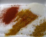 Foto del paso 5 de la receta: Bombones de pollo al curry  envueltos en panceta caramelizada