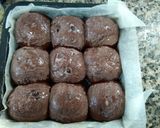 Foto langkah ke 8 dari resep Fluffy Triple Choco Bread.