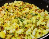 A picture of step 5 of Bread Upma.