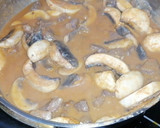 Foto del paso 7 de la receta: Ternera en salsa con champiñones
