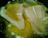 Foto del paso 1 de la receta: MERLUZA Hervida con Pepino y Cebolla al Alioli...!