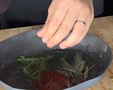 Hình bước làm 2 của món Miến Xào Cua