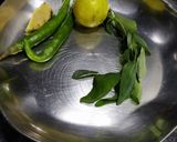 A picture of step 2 of Kala chana masala.