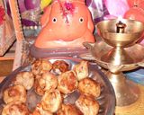 गुळ खोबऱ्याचे मोदक (modak recipe in marathi) रेसिपी स्टेप 3 फोटो 