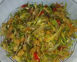 Foto langkah ke 5 dari resep Tumis kembang pepaya.
