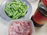 ถั่วแขก หมูสับ ใส่น้ำมันพริกจีน