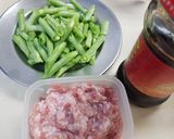 รูปขั้นตอนการทำที่ 1 ของ ถั่วแขก หมูสับ ใส่น้ำมันพริกจีน