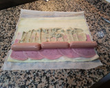 Foto del paso 2 de la receta: Hojaldre de fiambre y salchicha en freidora de aire COSORI 5, 5 L