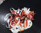 Foto del paso 3 de la receta: Cerdo salteado! ✨
