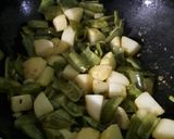 A picture of step 4 of Broad Beans(Sem) Potato Sabzi.