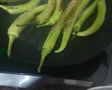 A picture of step 3 of Tawa fry chilli.
