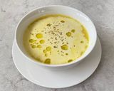 A picture of step 2 of Sweet Corn Soup.
