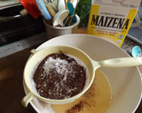 Foto del paso 1 de la receta: Bizcocho goloso de cacao amargo y frutos secos