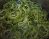 Foto langkah ke 3 dari resep Keripik Pare Krispi.