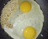Foto langkah ke 5 dari resep Pad Thai.