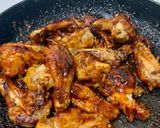 A picture of step 7 of Smokey Bbq wings & Spicy Sriracha wings.