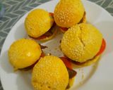 Foto langkah ke 5 dari resep Burger beef teriyaki homemade.