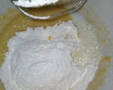 A picture of step 5 of Lemon Crunch Cake.