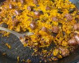Foto del paso 9 de la receta: Paella de berenjena y salchichas (carne)